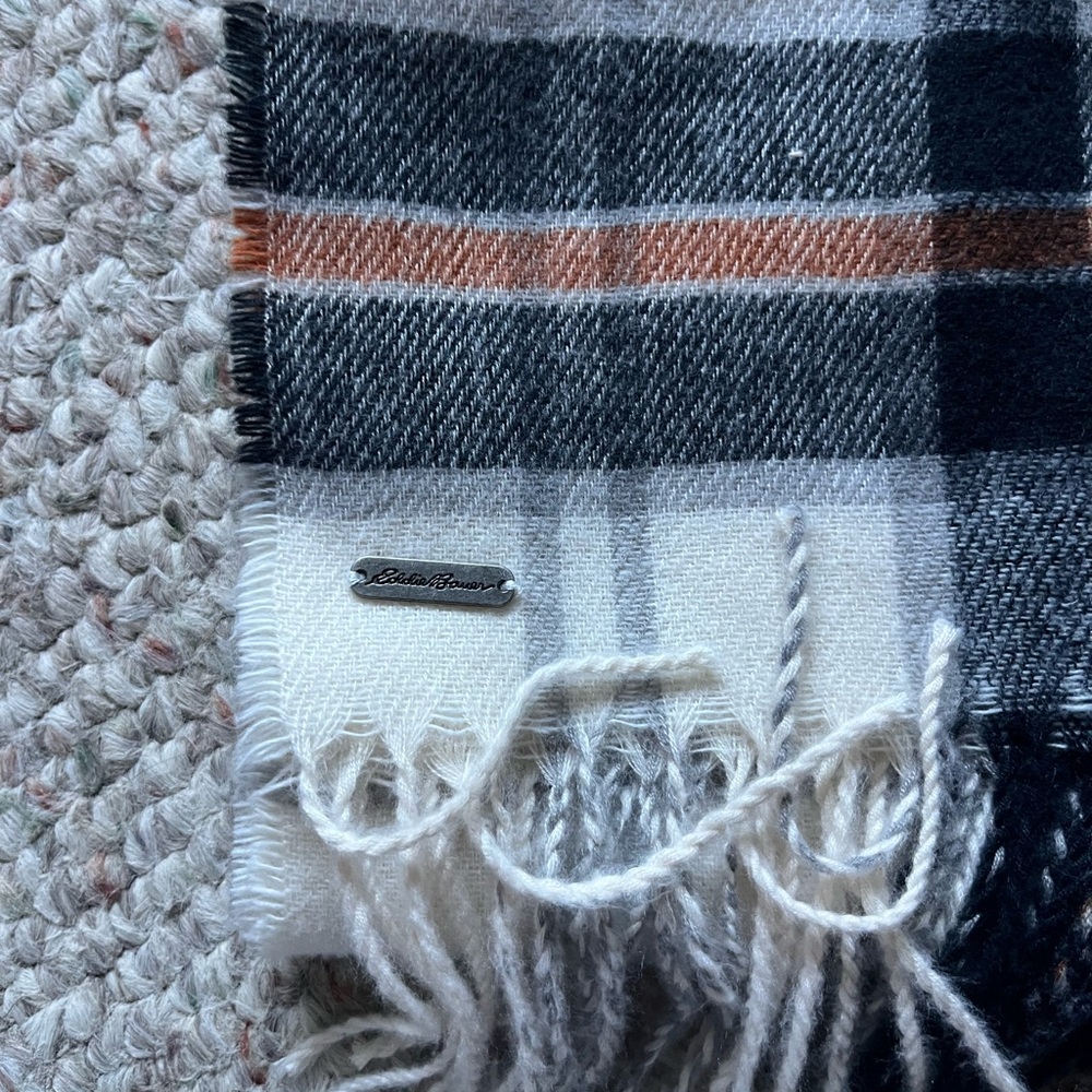 Eddie Bauer scarf